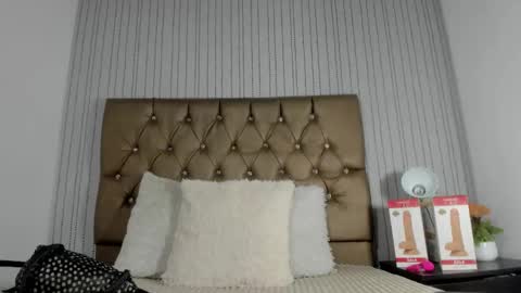 candy mery online show from October 27, 2025, 7:07 pm