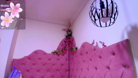 Ania online show from May 7, 2026, 11:15 am