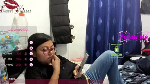 candy_val online show from March 12, 2025, 6:40 am
