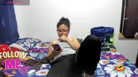 Snapshot of candy_val chatting on April 22, 2026, 6:16 am candy_val online show from April 22, 2026, 6:16 am