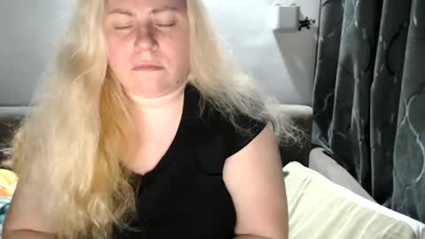 Laura online show from January 5, 2025, 10:19 pm