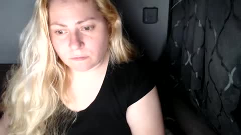 Laura online show from January 11, 2025, 2:47 pm