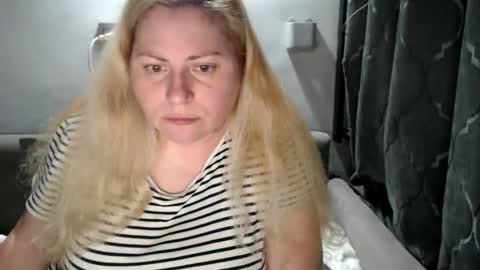 Laura online show from January 12, 2025, 10:33 pm