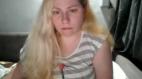 Laura online show from February 2, 2025, 7:25 pm