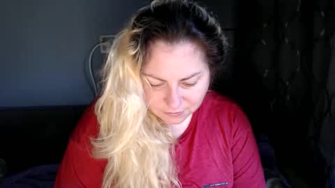 Laura online show from September 21, 2025, 9:22 am