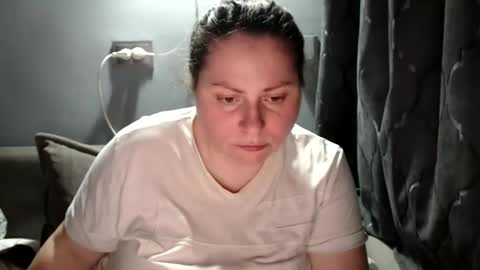 Laura online show from December 1, 2025, 4:56 pm