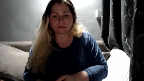 Laura online show from April 30, 2026, 8:57 pm