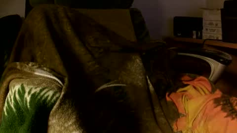 Snapshot of candycum321 chatting on April 15, 2026, 5:03 am candycum321 online show from April 15, 2026, 5:03 am
