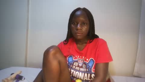 candycurly_ online show from March 12, 2025, 6:00 pm