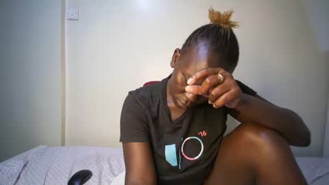 candycurly_ online show from October 26, 2025, 2:34 pm