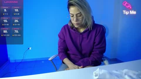 Candy Dowson online show from February 14, 2025, 10:28 am