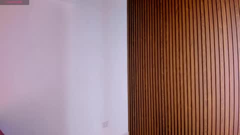 candyglow_ online show from April 30, 2026, 5:52 pm