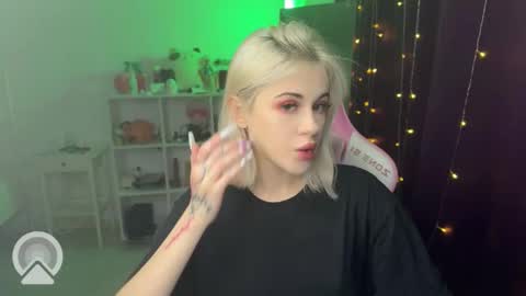 You can call me HH online show from October 22, 2025, 8:08 pm