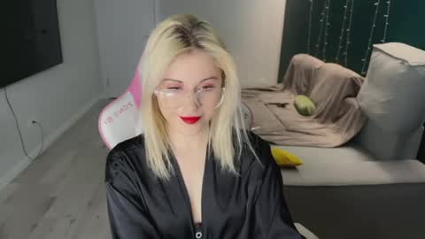 Snapshot of candyhannah chatting on March 31, 2026, 4:40 pm You can call me HH online show from March 31, 2026, 4:40 pm