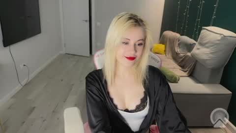 Snapshot of candyhannah chatting on April 4, 2026, 5:10 pm You can call me HH online show from April 4, 2026, 5:10 pm