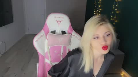 Snapshot of candyhannah chatting on April 13, 2026, 4:12 pm You can call me HH online show from April 13, 2026, 4:12 pm