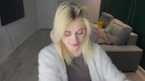 Snapshot of candyhannah chatting on April 22, 2026, 6:42 pm You can call me HH online show from April 22, 2026, 6:42 pm