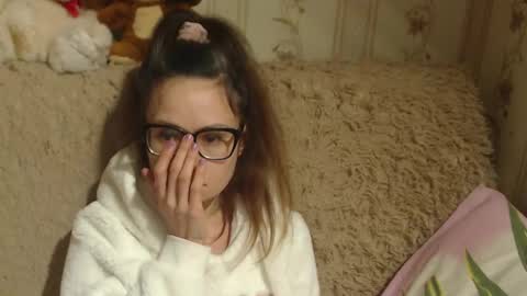 say meow and send tips  online show from December 15, 2024, 8:15 pm