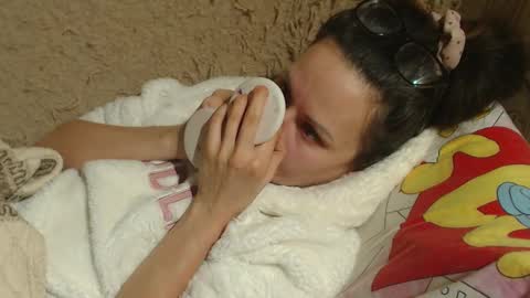 say meow and send tips  online show from January 25, 2025, 9:25 pm