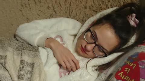 say meow and send tips  online show from February 6, 2025, 5:40 pm