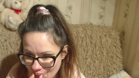 say meow and send tip  online show from January 13, 2025, 1:06 pm