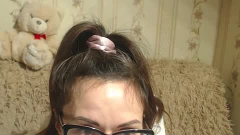 say meow and send tip  online show from February 8, 2025, 5:08 pm