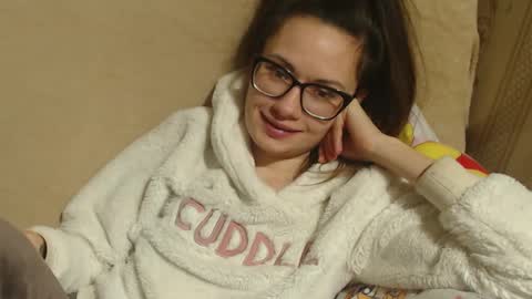 say meow and send tip  online show from March 3, 2025, 10:20 pm