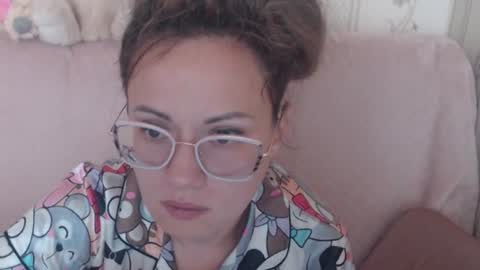 say meow and send tip  online show from June 10, 2026, 8:24 am