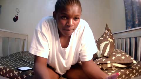 Candice online show from December 1, 2024, 6:52 pm