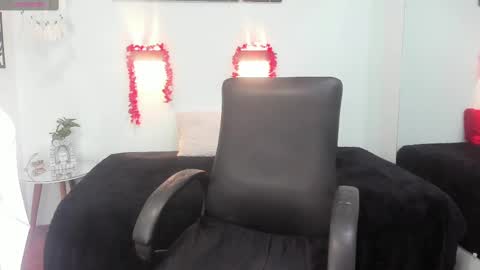 C A N D Y online show from February 21, 2025, 2:59 pm