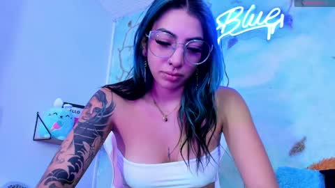candyrisex online show from May 25, 2026, 8:53 am