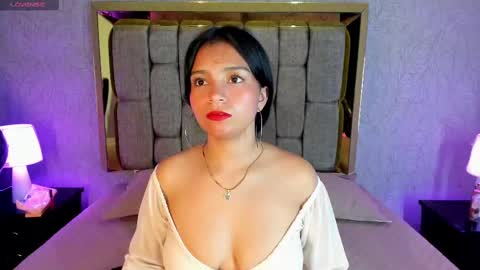 Snapshot of candys_victoria chatting on October 3, 2025, 1:57 am Candys Victoria online show from October 3, 2025, 1:57 am