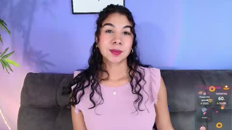 Isabella online show from February 28, 2025, 9:33 pm