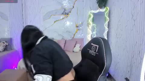 CANDYY online show from June 17, 2026, 11:45 am