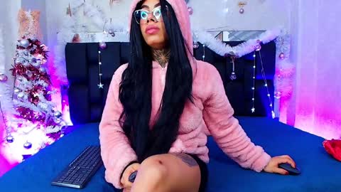 Aura  online show from January 9, 2025, 11:58 am
