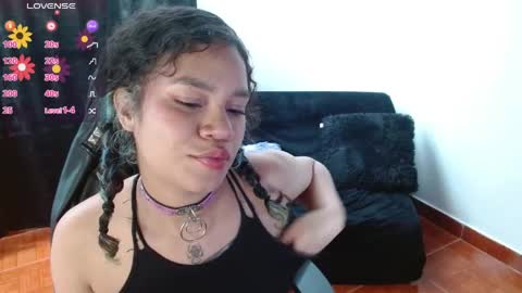 canela_s1 online show from May 12, 2026, 8:39 pm