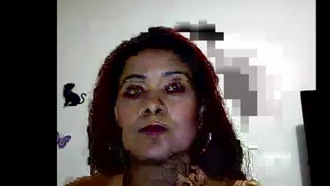 Snapshot of canelalovee chatting on October 9, 2025, 2:42 am CANELA online show from October 9, 2025, 2:42 am