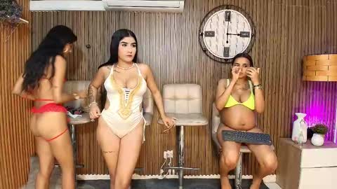 Snapshot of canelasquirtxxx chatting on March 10, 2026, 11:15 am Sara online show from March 10, 2026, 11:15 am