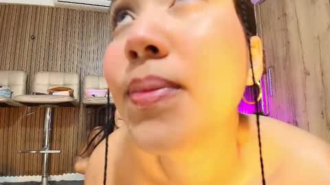 Snapshot of canelasquirtxxx chatting on March 28, 2026, 11:43 am Sara online show from March 28, 2026, 11:43 am