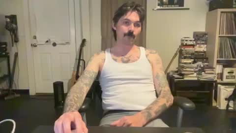 Snapshot of cantleavethehouse chatting on January 2, 2025, 3:26 am cantleavethehouse online show from January 2, 2025, 3:26 am