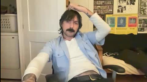 cantleavethehouse online show from November 29, 2025, 6:38 am