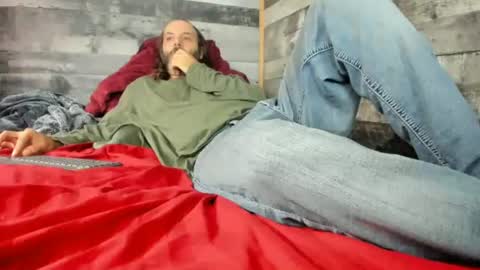 Snapshot of canuk1983 chatting on October 19, 2025, 1:12 pm canuk1983 online show from October 19, 2025, 1:12 pm