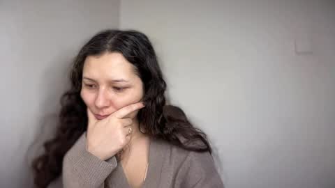 Emma online show from February 2, 2026, 5:39 am