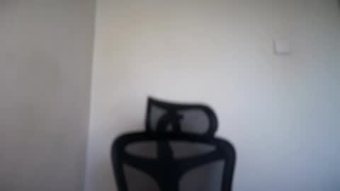 Emma online show from May 4, 2026, 7:04 am