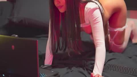 Snapshot of capriciousqueen chatting on September 22, 2025, 11:29 pm Miyah online show from September 22, 2025, 11:29 pm