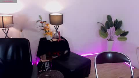 Snapshot of caprize_diva chatting on January 4, 2025, 3:17 pm caprize_diva online show from January 4, 2025, 3:17 pm