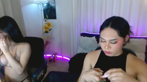 Snapshot of caprize_diva chatting on October 23, 2025, 9:52 am caprize_diva online show from October 23, 2025, 9:52 am