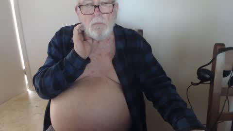 Snapshot of capt5105 chatting on February 5, 2025, 10:44 pm capt5105 online show from February 5, 2025, 10:44 pm