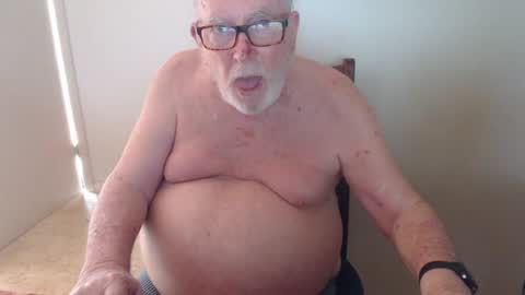 Snapshot of capt5105 chatting on February 24, 2025, 2:51 am capt5105 online show from February 24, 2025, 2:51 am