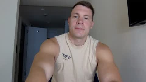 Snapshot of capt_oliver chatting on June 23, 2026, 9:18 am follow my twitter online show from June 23, 2026, 9:18 am